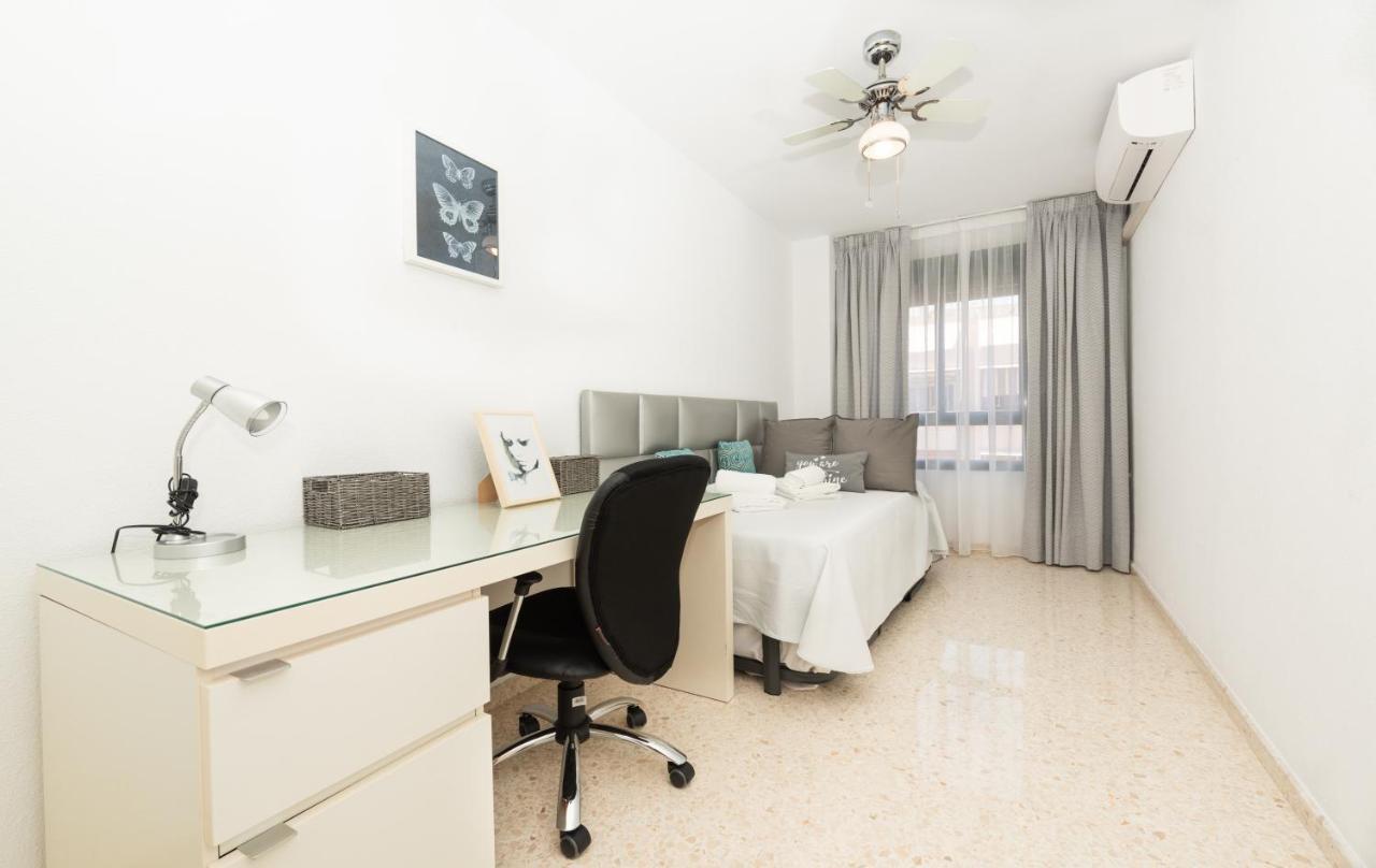 Miranda Premium Center Apartment Malaga Bagian luar foto