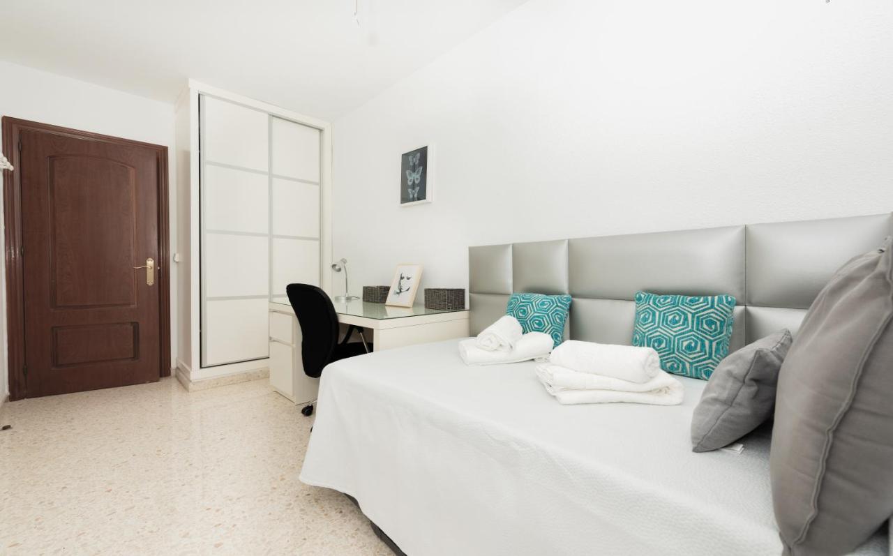 Miranda Premium Center Apartment Malaga Bagian luar foto